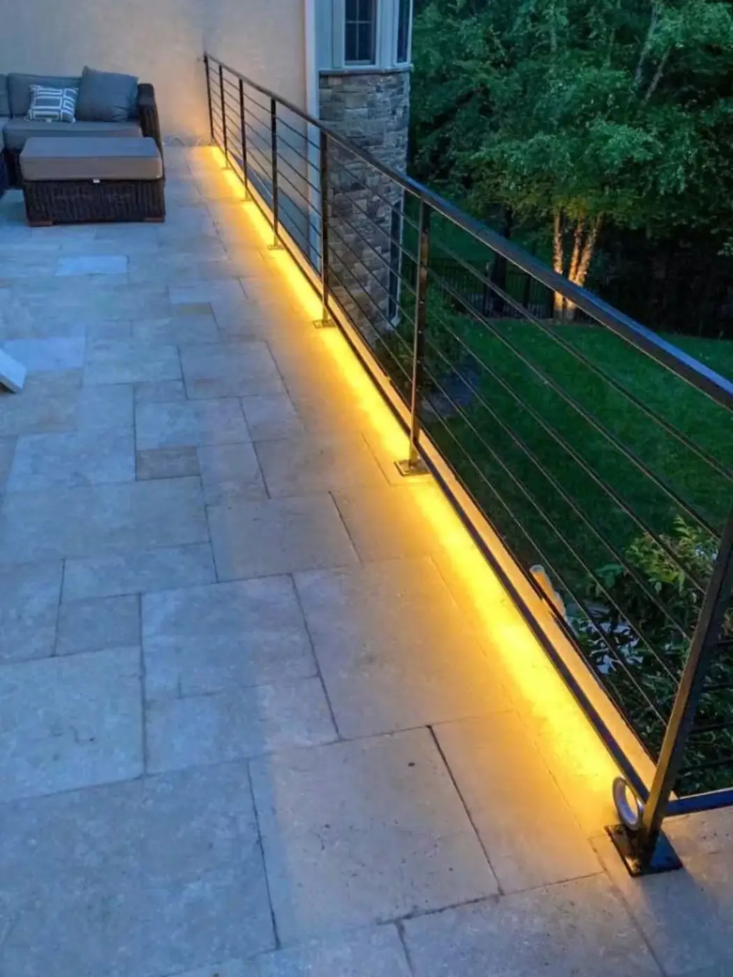 Modern horizontal cable railing for an outdoor living space